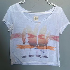 American Eagle free to dream medium crop T shirt Y2K light academia preppy